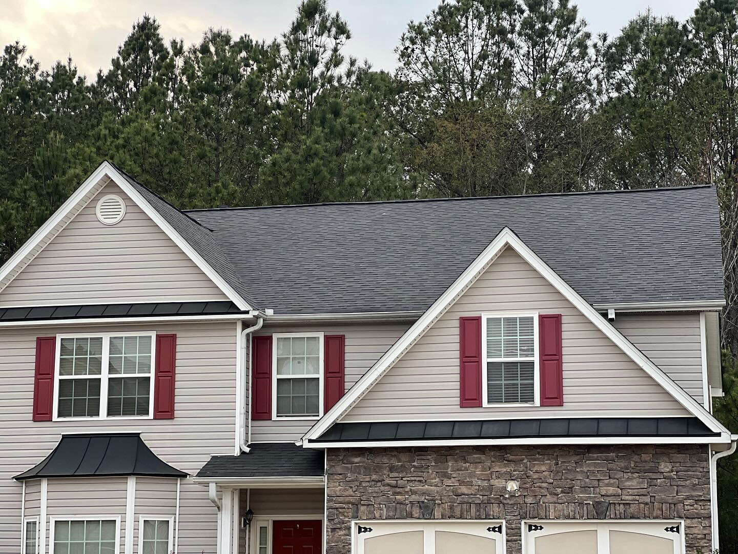 Home Gets New Charcoal Roof in Dallas, GA Image